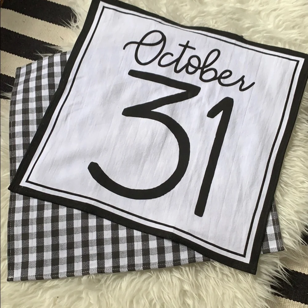 Set 6 Target Halloween bar towels Blogger favorite